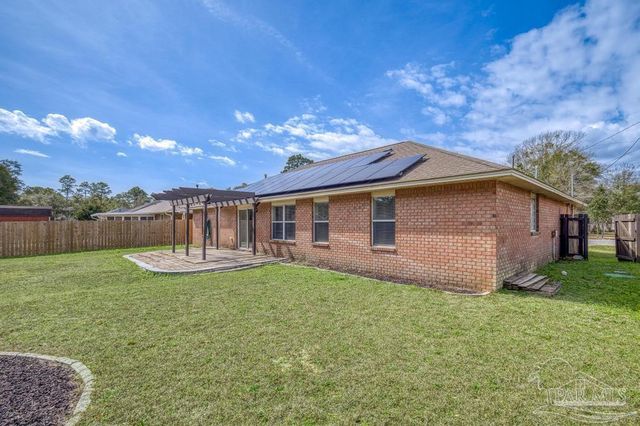 1068 Joaquin Dr, Pensacola, FL 32506