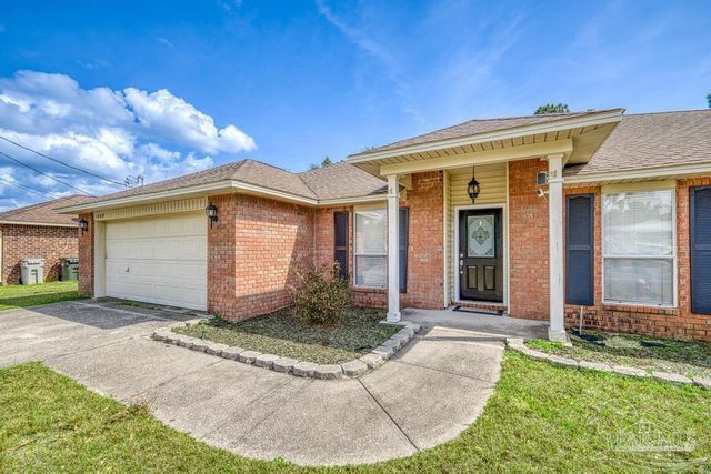 1068 Joaquin Dr, Pensacola, FL 32506