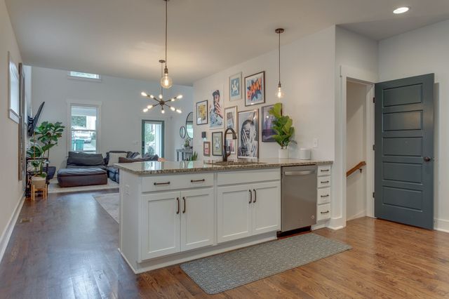 3219B Lincoln Ave, Nashville, TN 37218