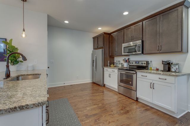 3219B Lincoln Ave, Nashville, TN 37218