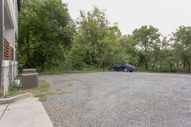3219B Lincoln Ave, Nashville, TN 37218