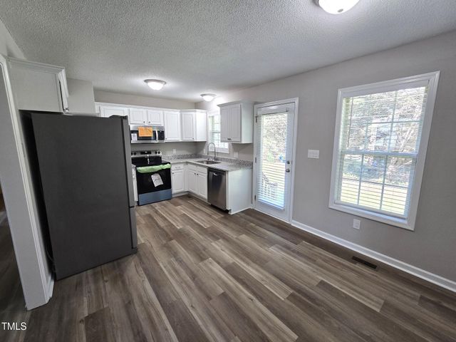 641 Avondale Dr Drive, Clayton, NC 27520