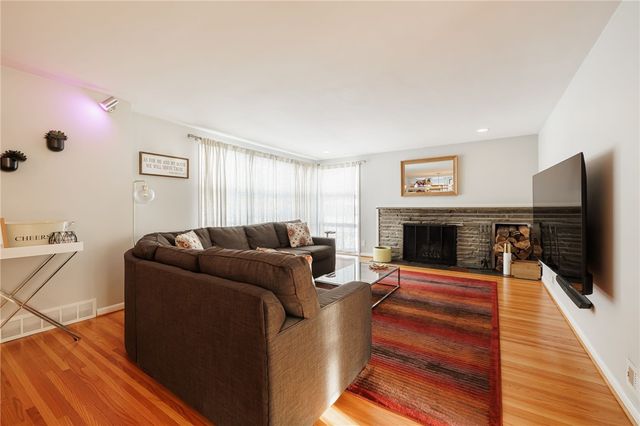 787 Corwin Road, Brighton, NY 14610