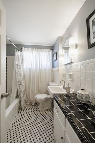 787 Corwin Road, Brighton, NY 14610