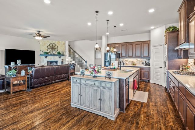 8701 County Road 502, Blue Ridge, TX 75424