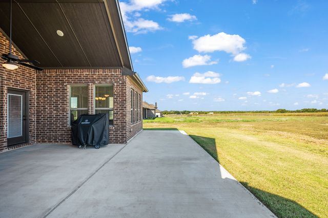 8701 County Road 502, Blue Ridge, TX 75424