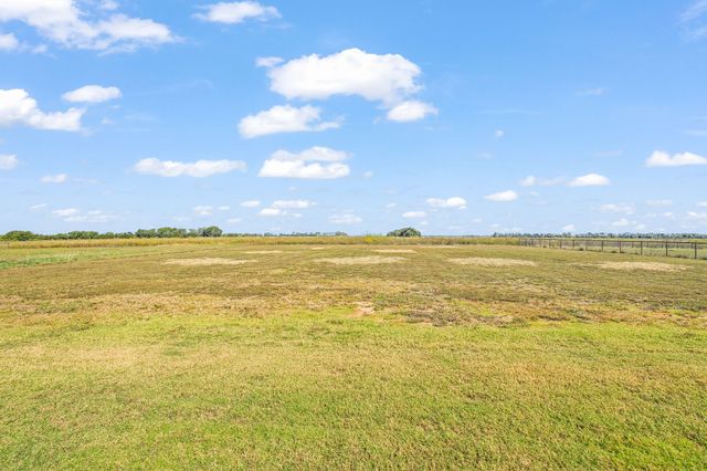 8701 County Road 502, Blue Ridge, TX 75424