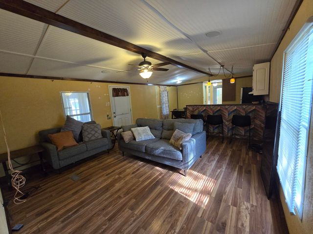 19102 168th Dr, Winfield, KS 67156