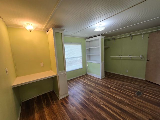 19102 168th Dr, Winfield, KS 67156