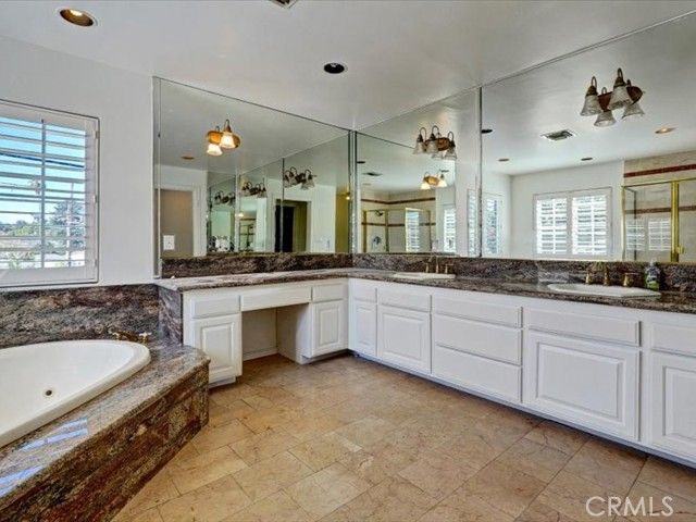 5224 Woodlake, Woodland Hills (los Angeles), CA 91367