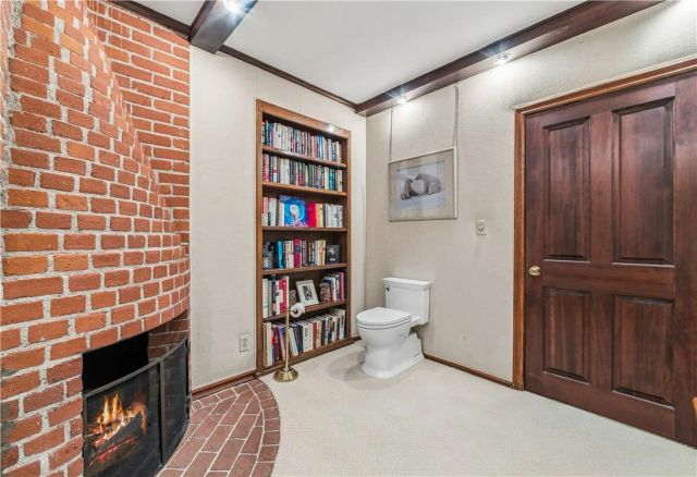 1821 Mandeville Canyon, Los Angeles, CA 90049