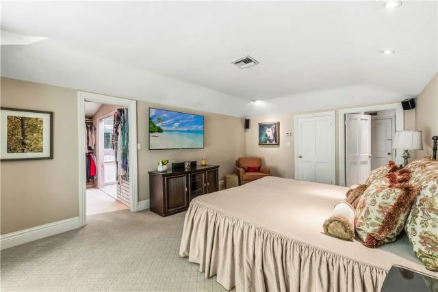 1821 Mandeville Canyon, Los Angeles, CA 90049