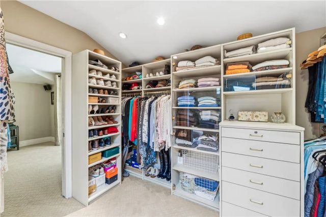 1821 Mandeville Canyon, Los Angeles, CA 90049