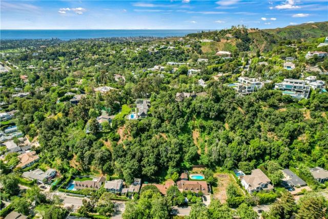 1821 Mandeville Canyon, Los Angeles, CA 90049
