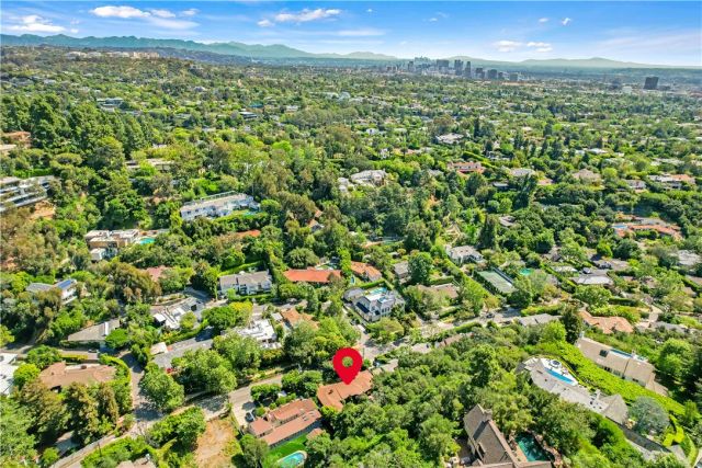 1821 Mandeville Canyon, Los Angeles, CA 90049