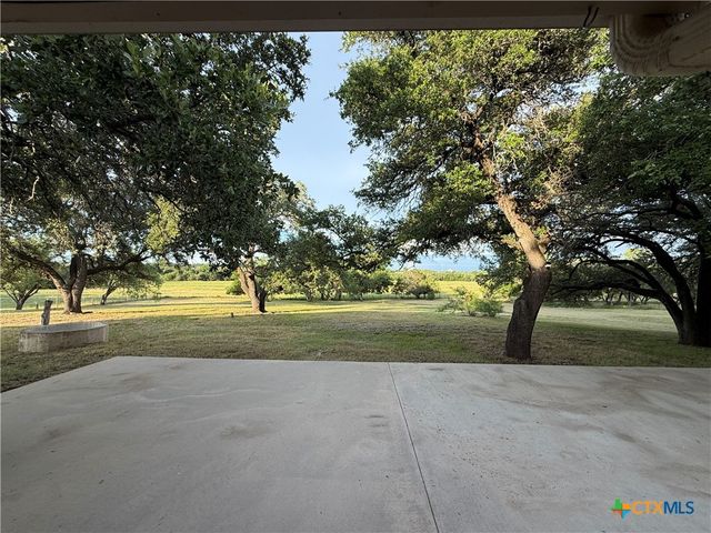 1378 County Road 1045, Lampasas, TX 76550