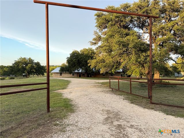 1378 County Road 1045, Lampasas, TX 76550