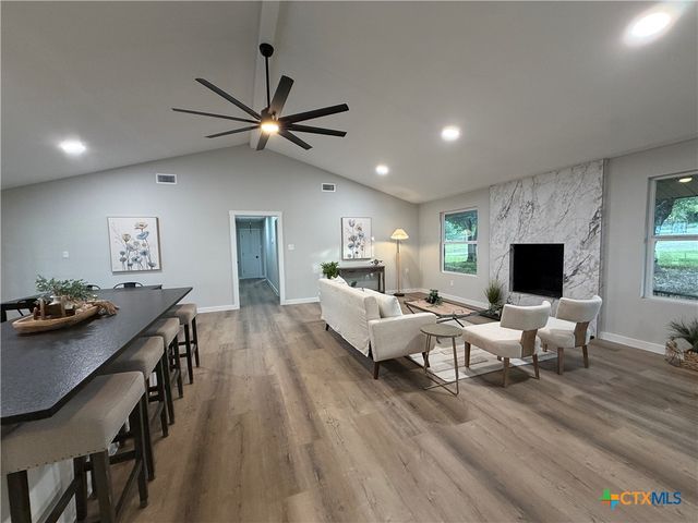 1378 County Road 1045, Lampasas, TX 76550
