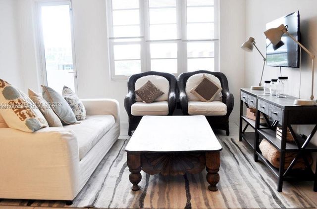 100 Lincoln Rd 522, Miami Beach, FL 33139