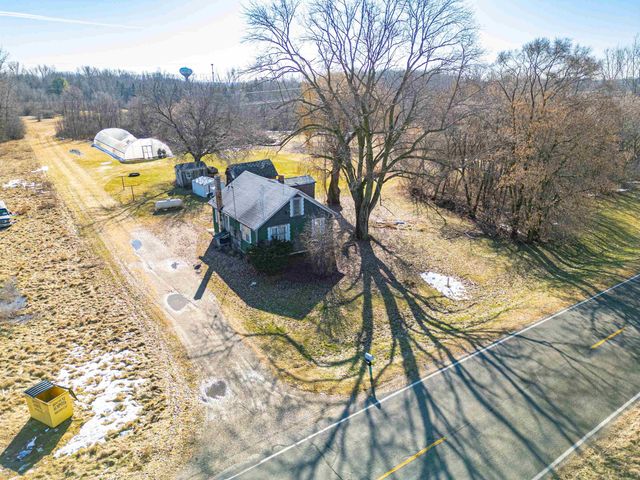 5612 E Remus Road, Mount Pleasant, MI 48858