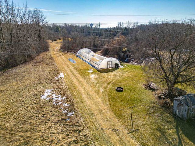 5612 E Remus Road, Mount Pleasant, MI 48858