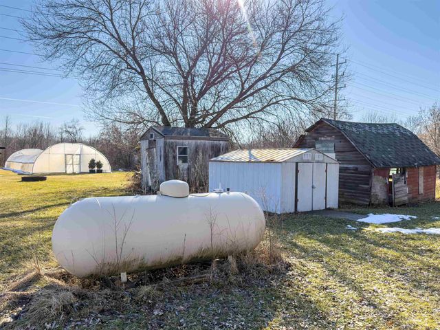 5612 E Remus Road, Mount Pleasant, MI 48858