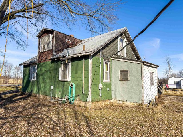 5612 E Remus Road, Mount Pleasant, MI 48858