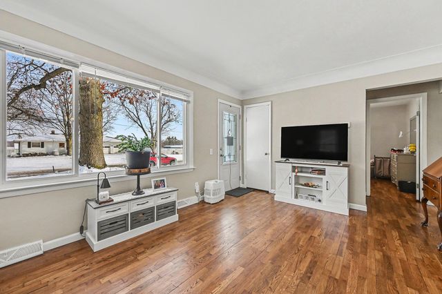 7644 Garden Lane, Portage, MI 49002