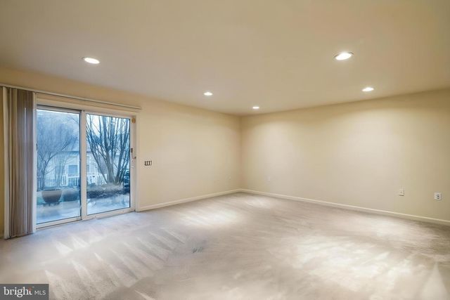 21 BUCHANAN CT, Fredericksburg, VA 22406