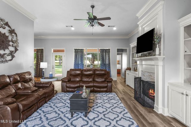 606 Clubhouse Drive, Pearl, MS 39208