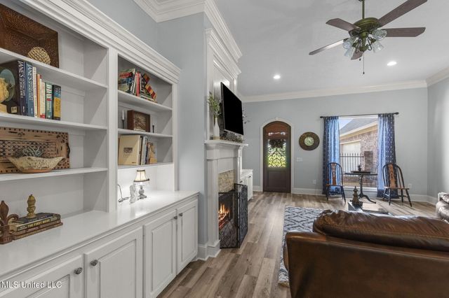 606 Clubhouse Drive, Pearl, MS 39208
