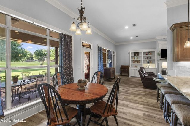 606 Clubhouse Drive, Pearl, MS 39208