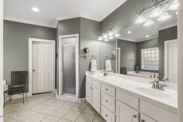 606 Clubhouse Drive, Pearl, MS 39208