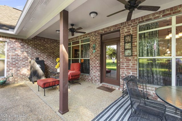 606 Clubhouse Drive, Pearl, MS 39208