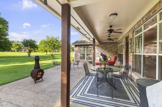 606 Clubhouse Drive, Pearl, MS 39208