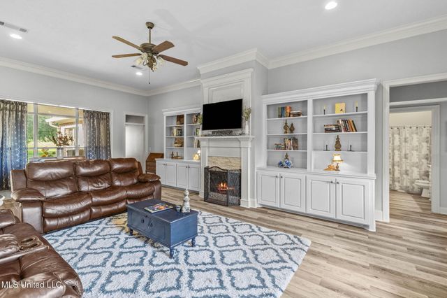 606 Clubhouse Drive, Pearl, MS 39208