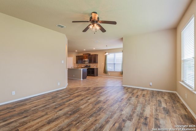 193 Tufted, San Antonio, TX 78253