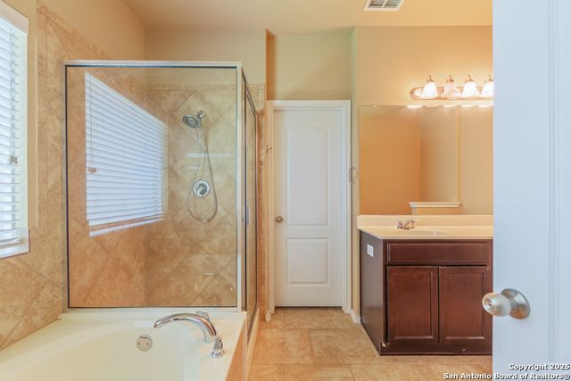 193 Tufted, San Antonio, TX 78253