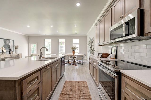 1324 Chelham Lane, Edmond, OK 73034