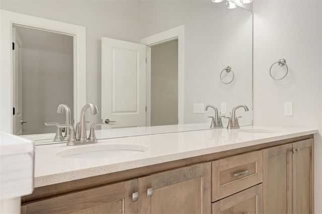 1324 Chelham Lane, Edmond, OK 73034