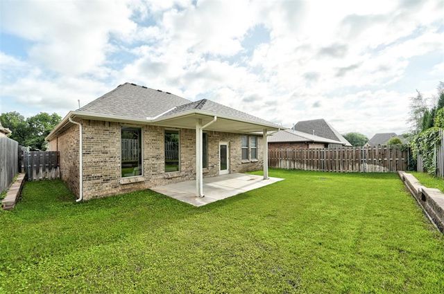 1324 Chelham Lane, Edmond, OK 73034