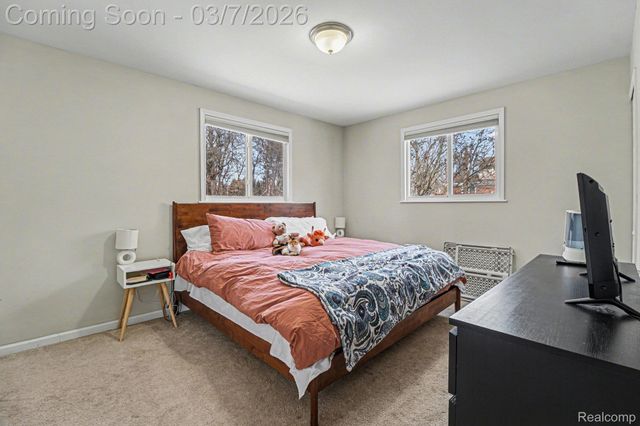 2150 Mapesbury Drive, West Bloomfield Charter Township, MI 48324