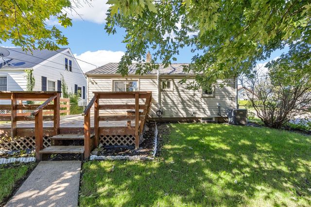 987 20th Street, Marion, IA 52302