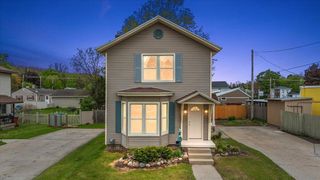 111 N Jefferson Street, Lowell, MI 49331