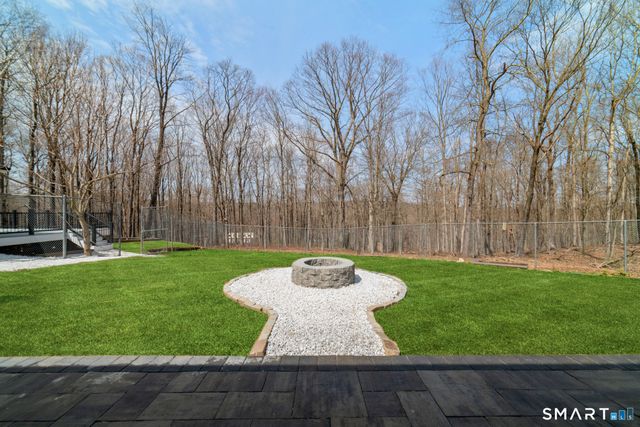 1607 Great Hill Road, Guilford, CT 06437