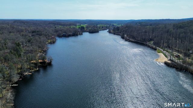 1607 Great Hill Road, Guilford, CT 06437