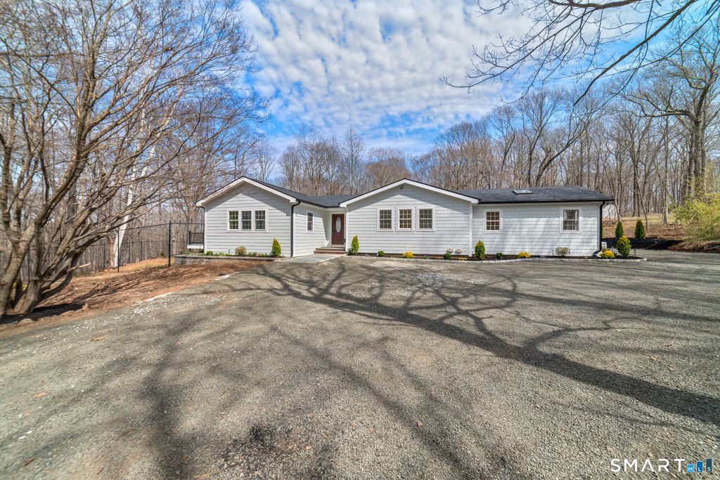 1607 Great Hill Road, Guilford, CT 06437