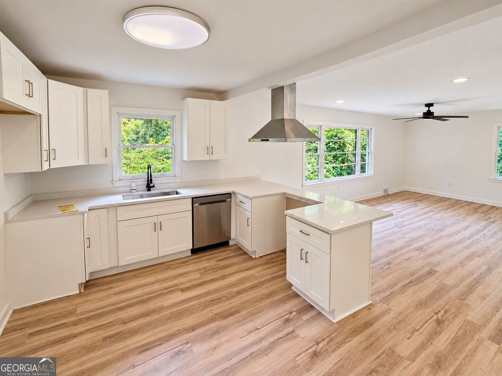 3565 Glenwood Road, Decatur, GA 30032 — photo 4
