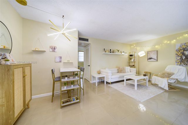 1040 SE 4th Avenue 128, Deerfield Beach, FL 33441