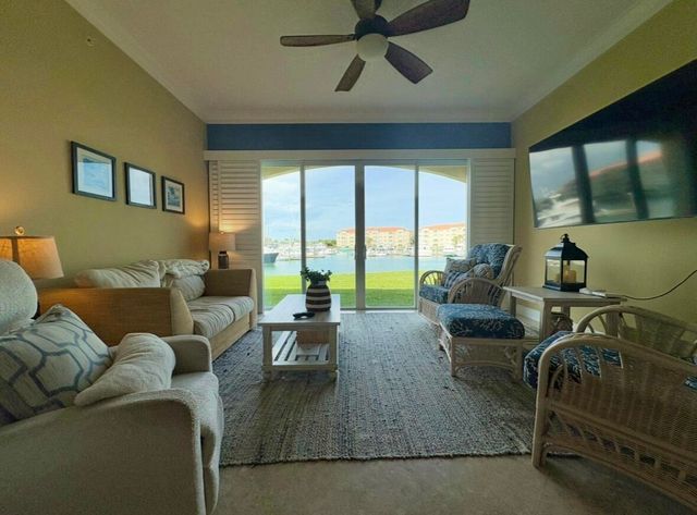 14 W Harbour Isle Dr Drive W 106, Fort Pierce, FL 34949